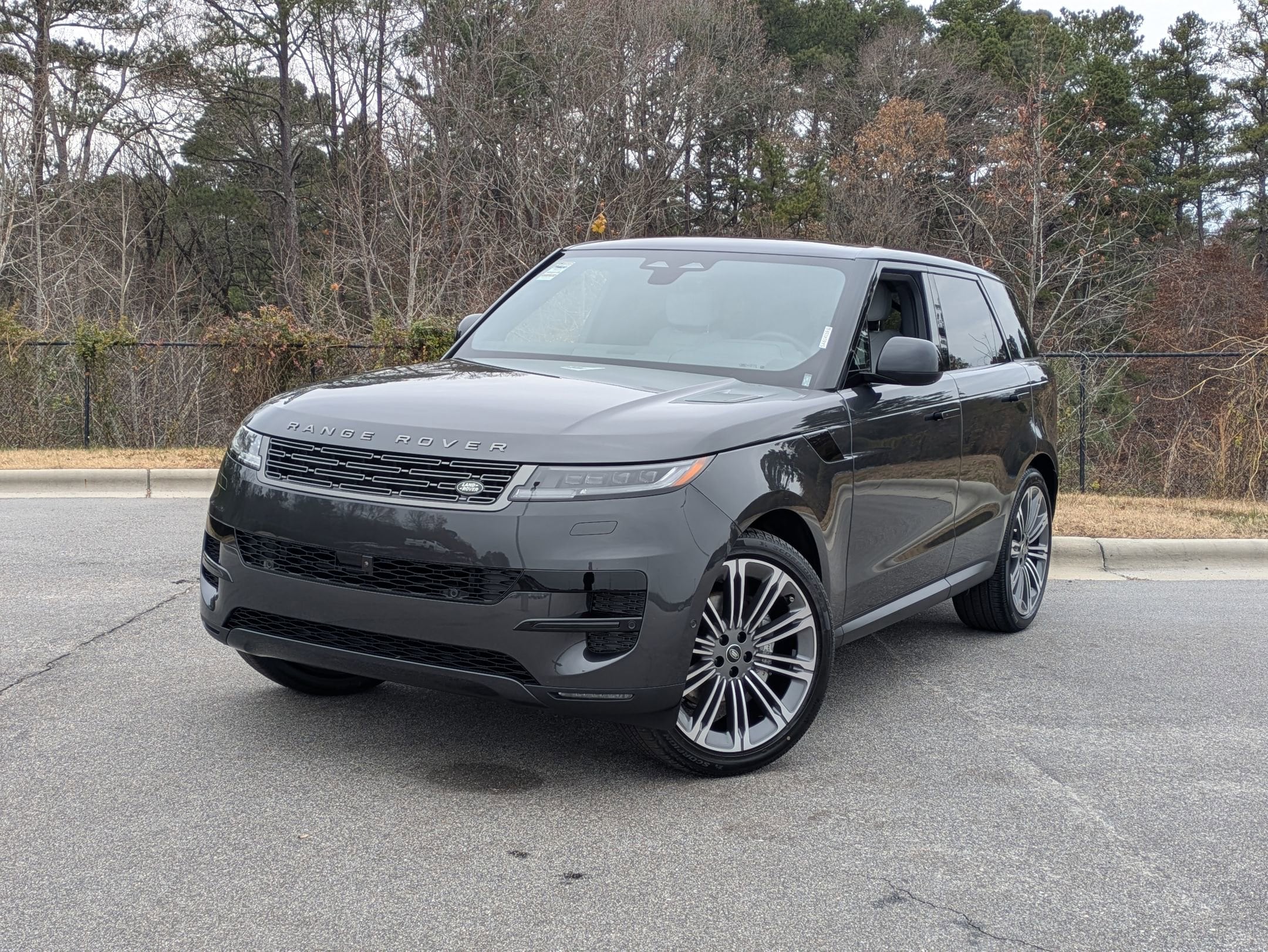 2025 Land Rover Range Rover Sport SE's photo