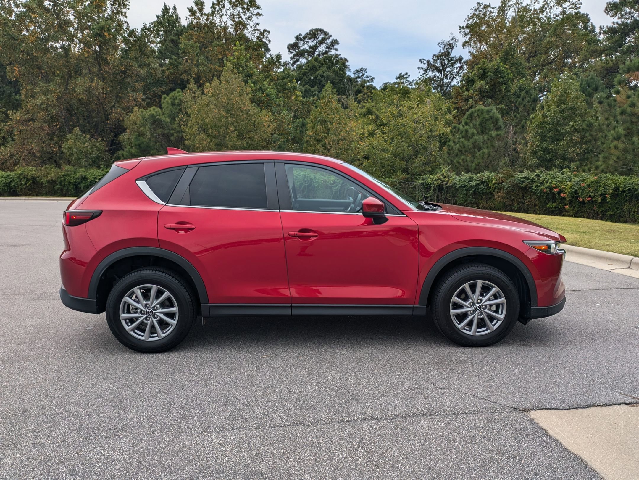 2022 Mazda CX-5 2.5 S Preferred photo 4