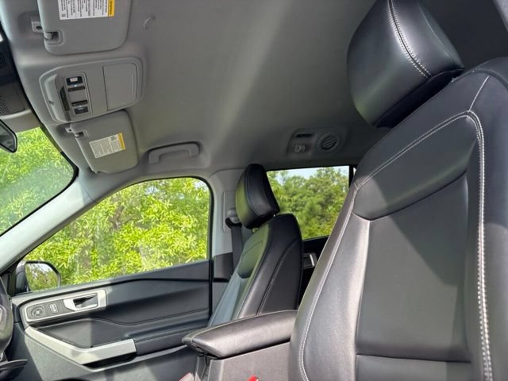 Used 2024 Ford Explorer XLT SUV