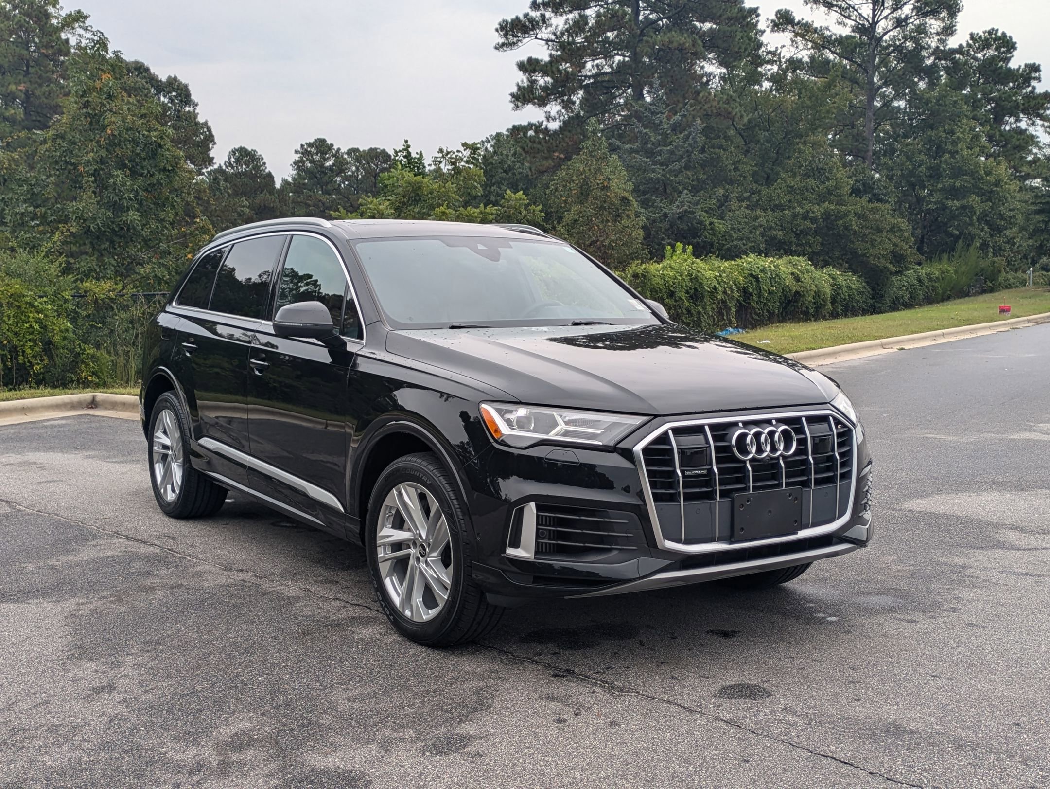 2022 Audi Q7 55 Premium Plus photo 3