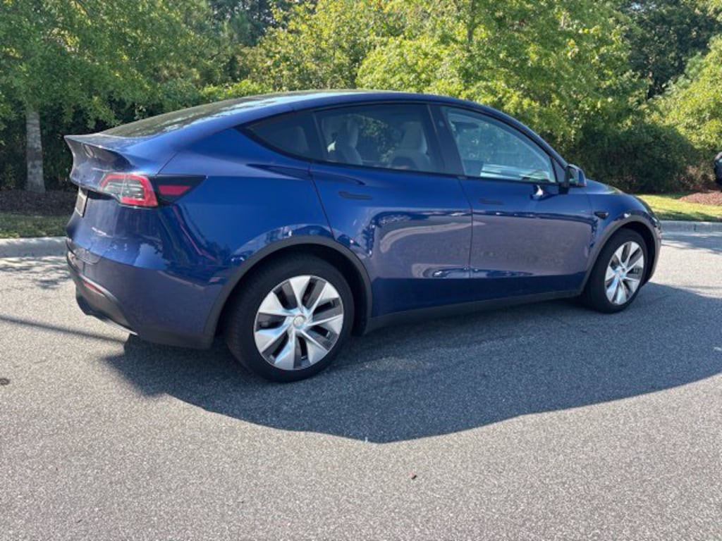 Used 2024 Tesla Model Y Long Range SUV