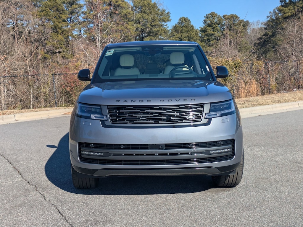 New 2026 Land Rover Range Rover SE SUV