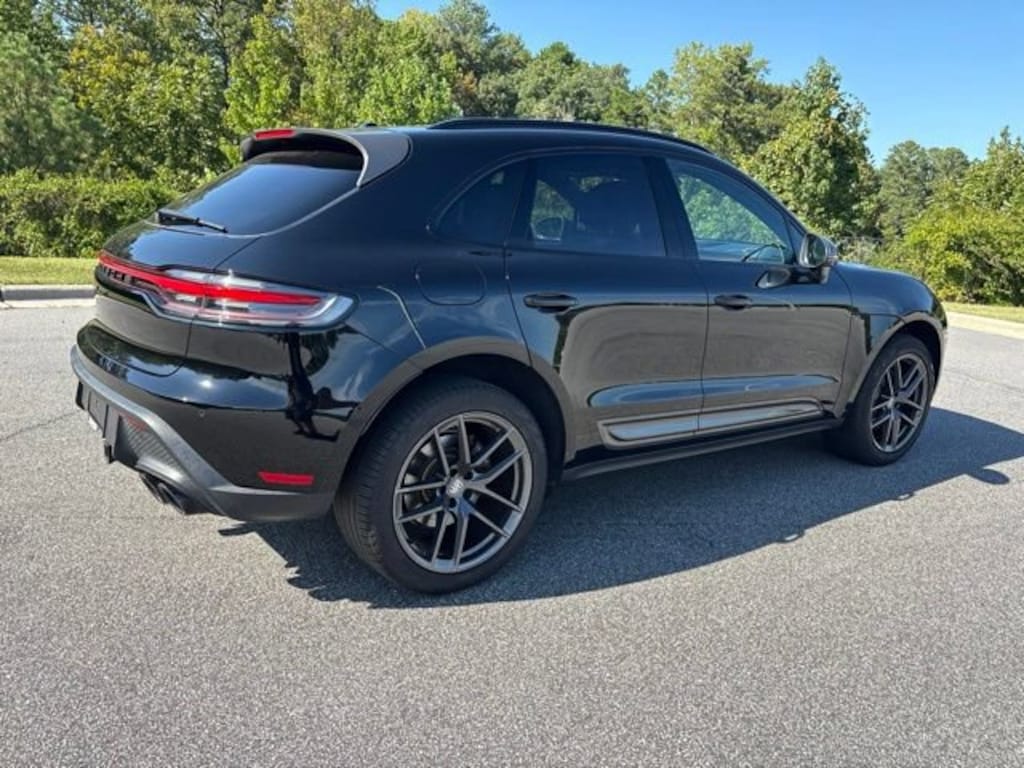 Used 2023 Porsche Macan T SUV
