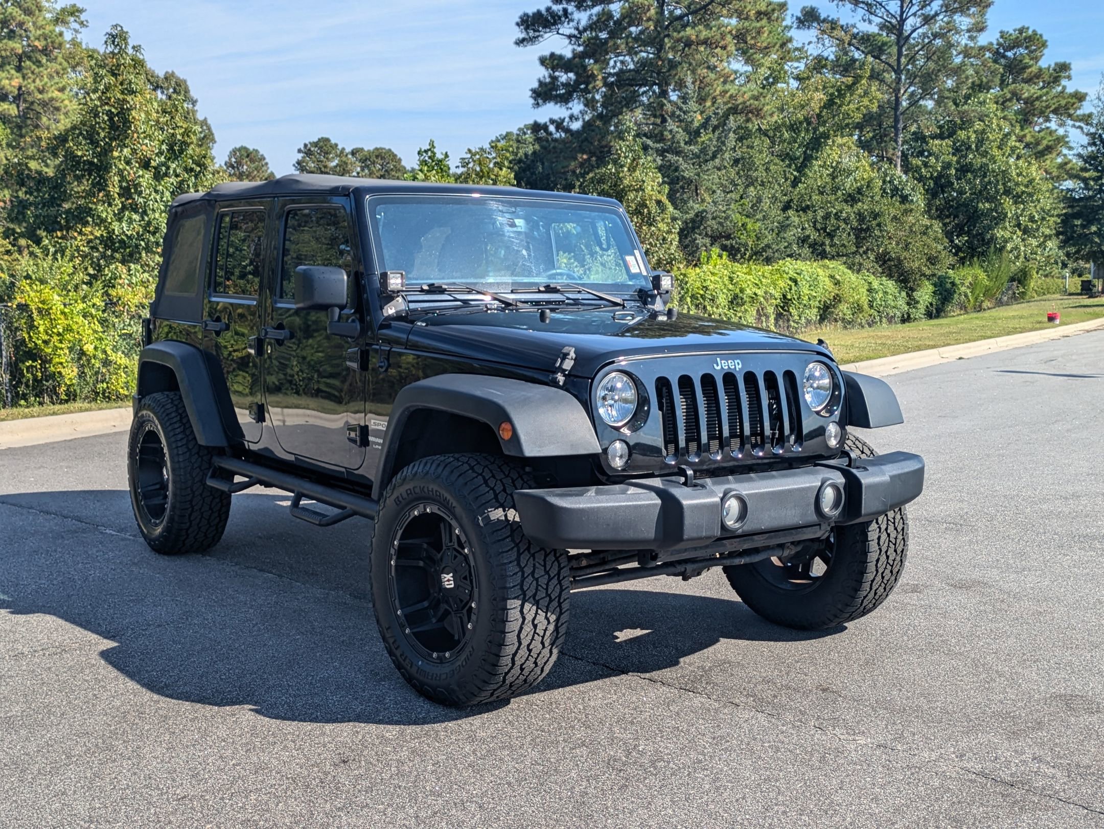 2018 Jeep Wrangler Unlimited Sport S photo 3