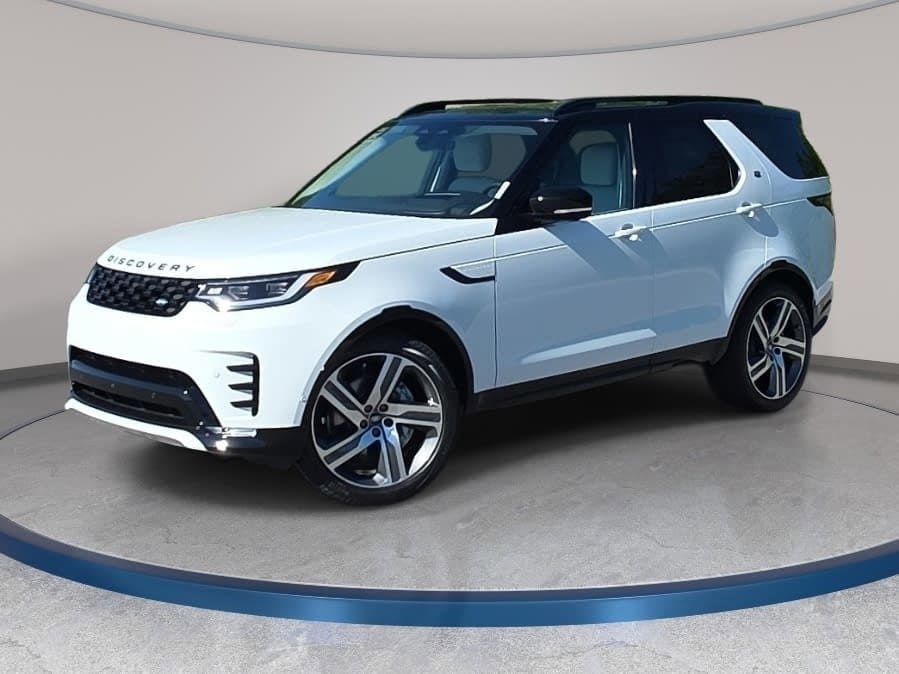 2026 Land Rover Discovery P300 Dynamic SE's photo
