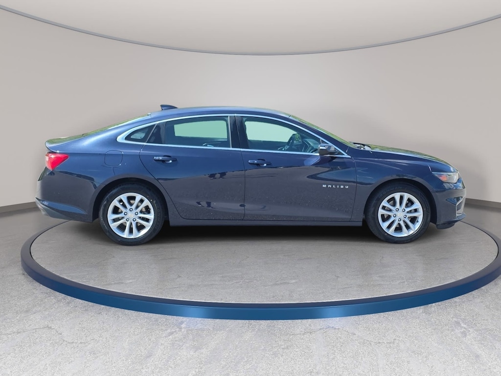 Used 2017 Chevrolet Malibu LT Sedan