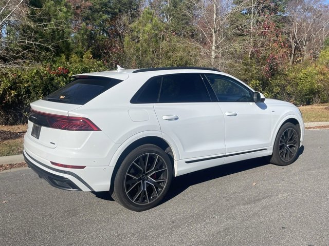 2023 Audi Q8 Premium Plus photo 2