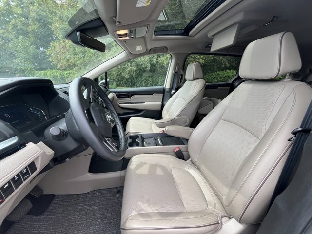 2022 Honda Odyssey Elite photo 2