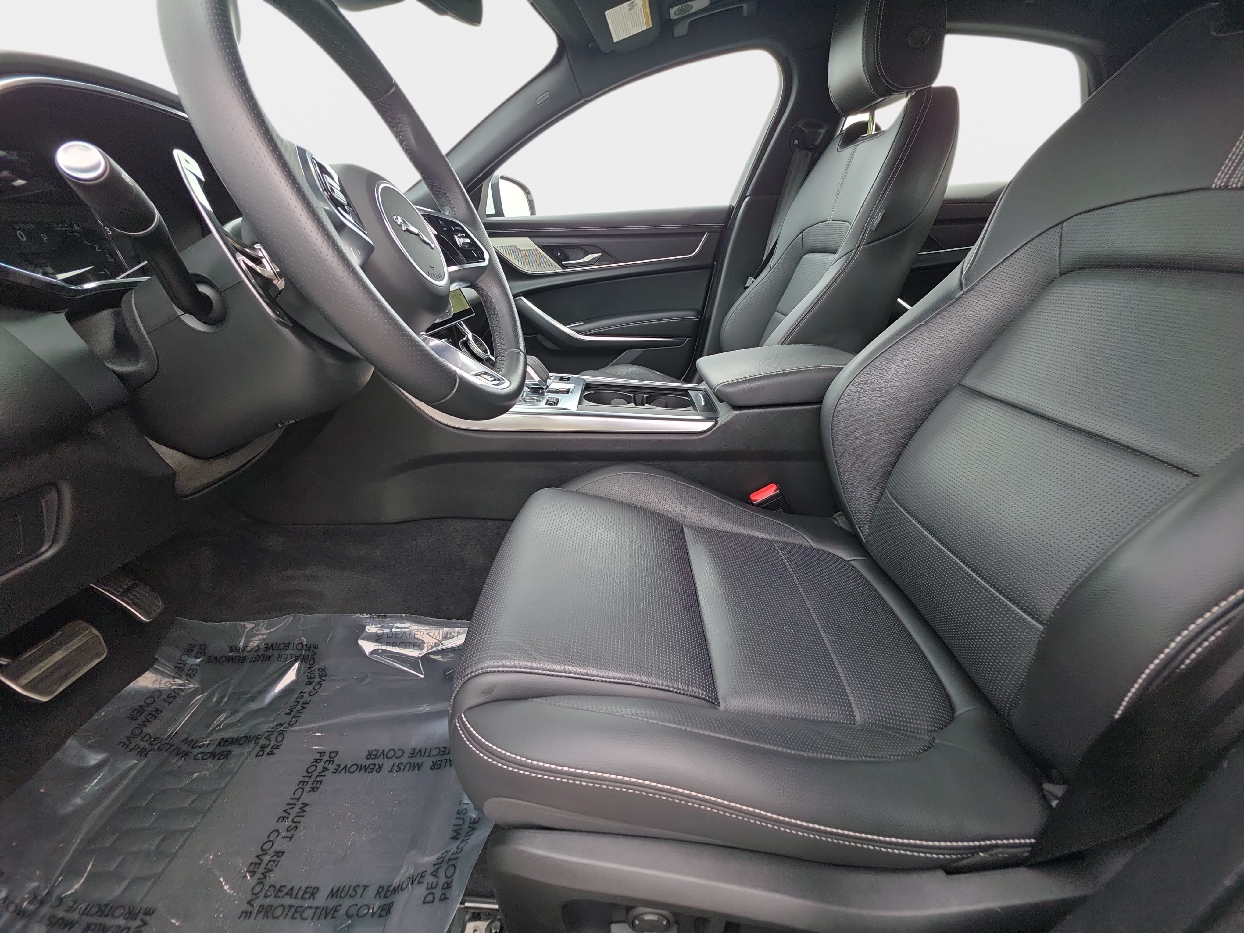 2023 Jaguar XF R-Dynamic SE - Photo 14