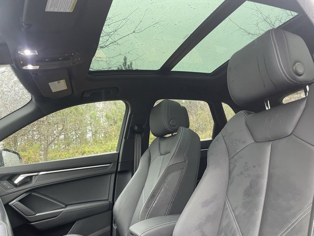 2022 Audi Q3 S line Premium Plus photo 2