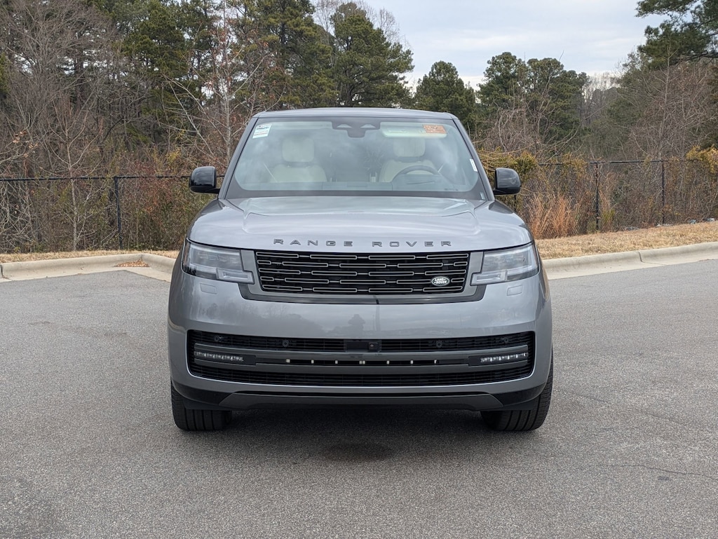 New 2026 Land Rover Range Rover SE Phev SUV