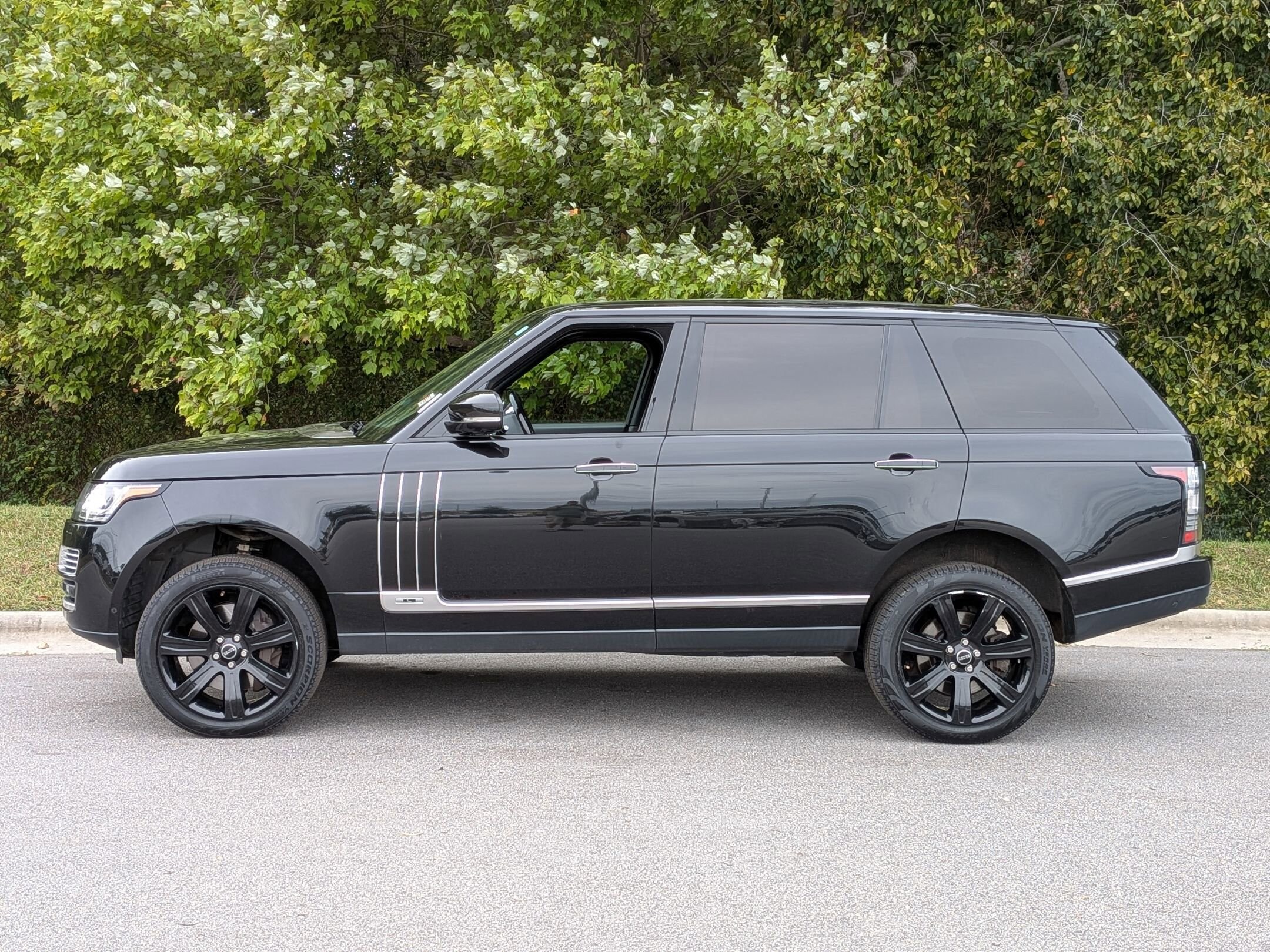 2015 Land Rover Range Rover Autobiography Black photo 2