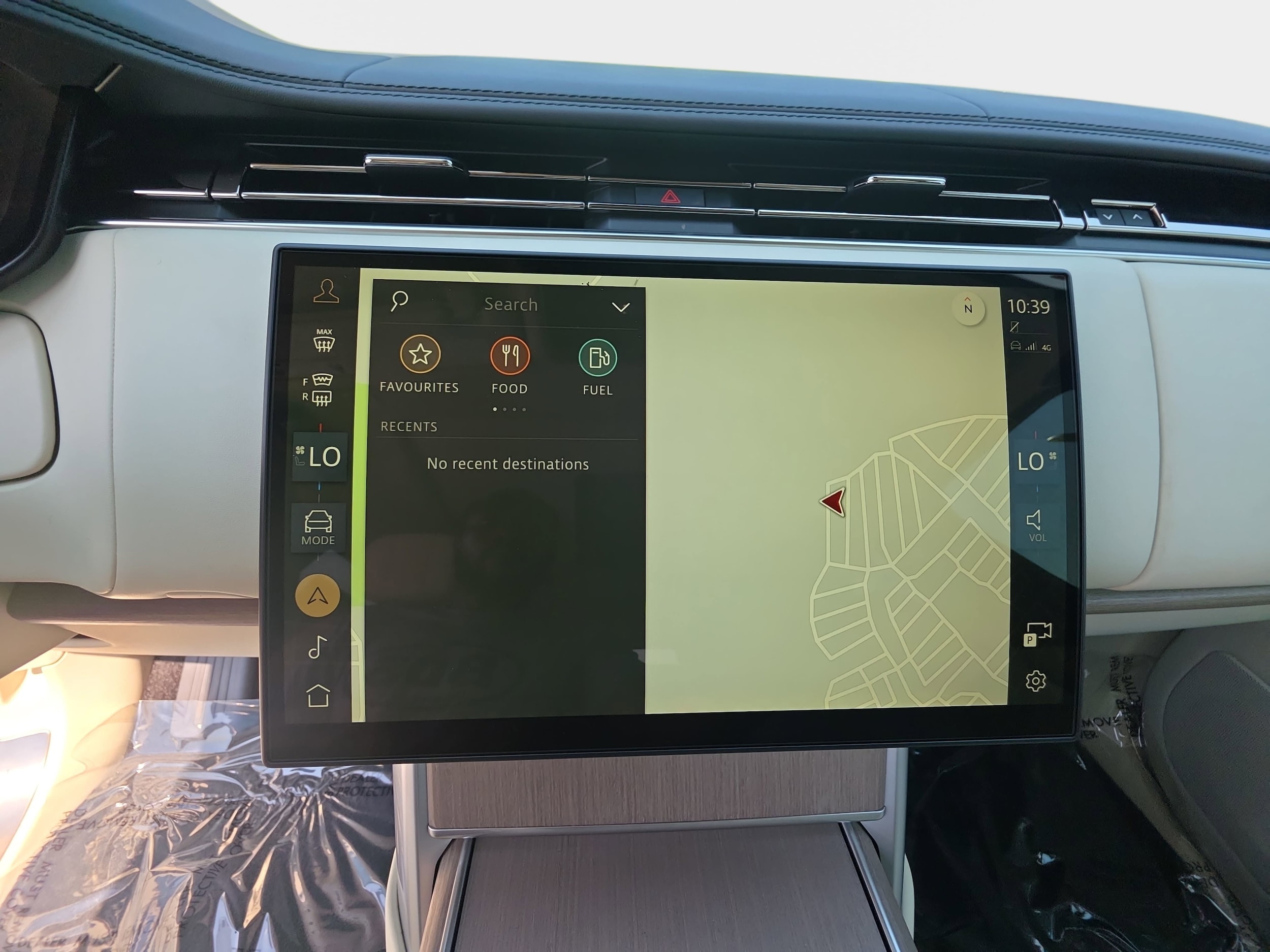 2026 Land Rover Range Rover SE - Photo 25