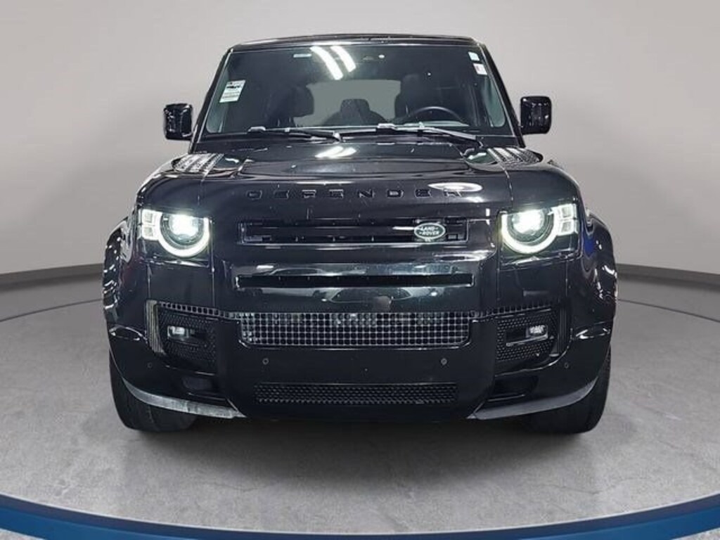 Used 2025 Land Rover Defender 110 V8 SUV