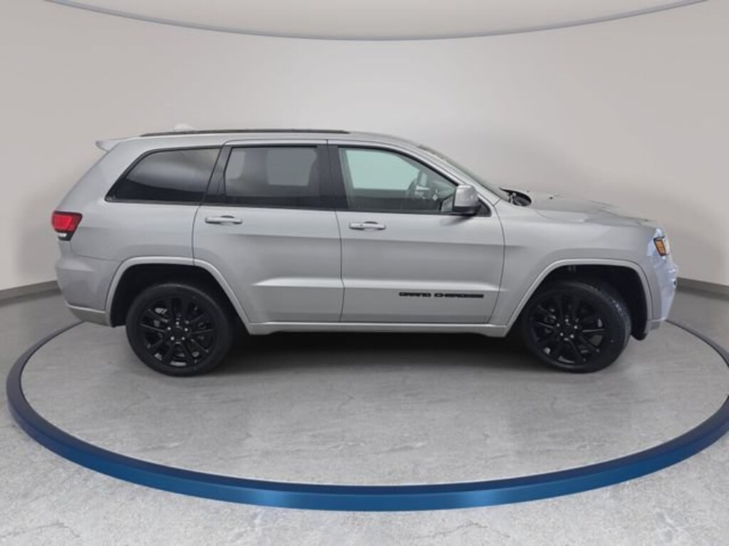 Used 2020 Jeep Grand Cherokee Altitude SUV