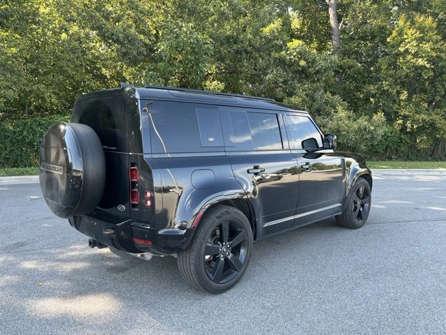 2023 Land Rover Defender X-Dynamic SE photo 2