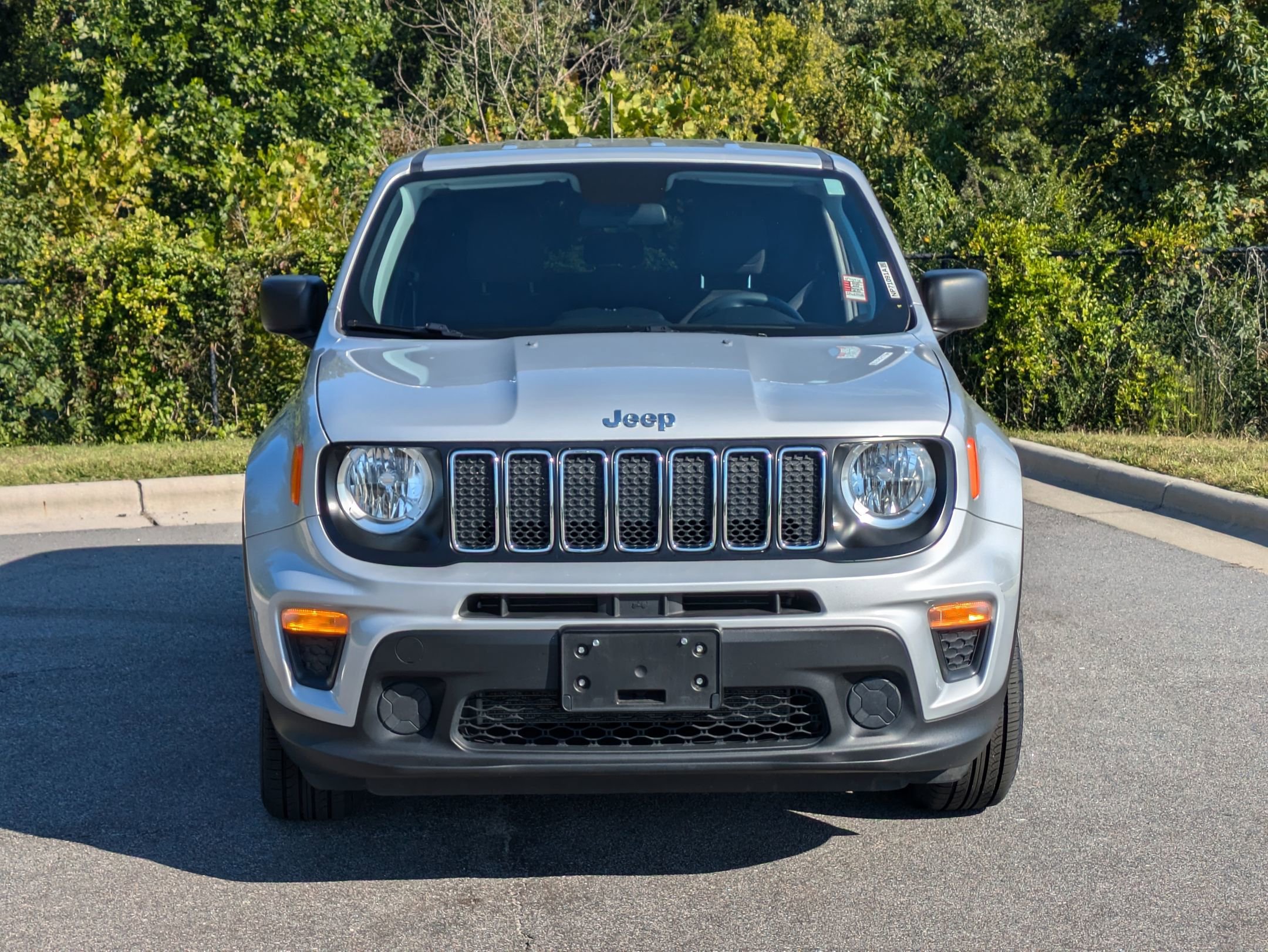 2020 Jeep Renegade Sport photo 2