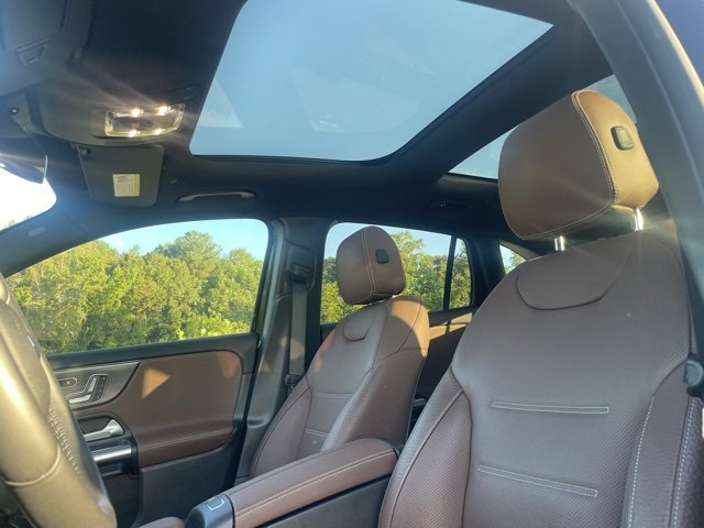 2022 Mercedes Benz GLA 250 photo 3