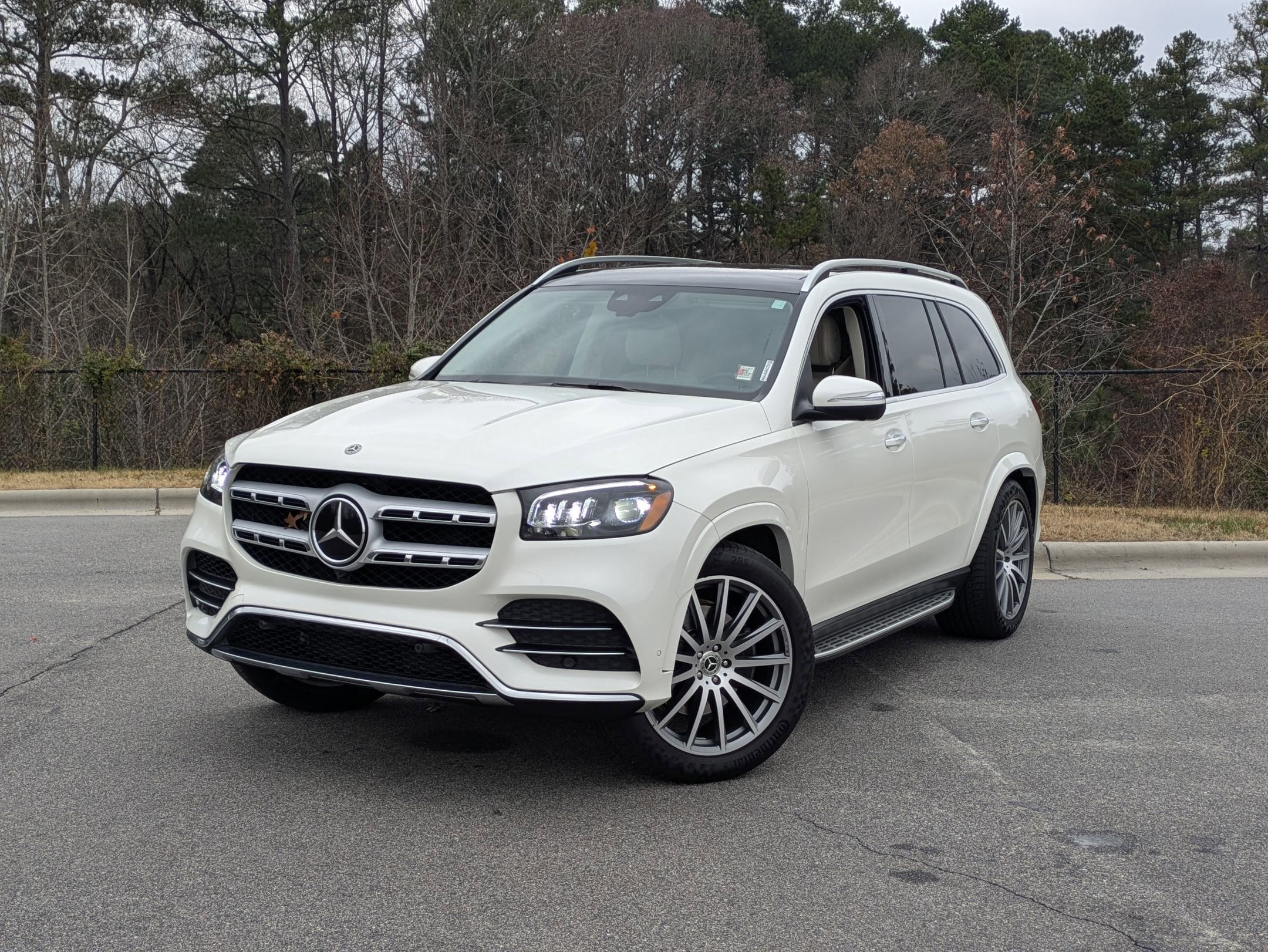 2021 Mercedes-Benz GLS GLS580's photo