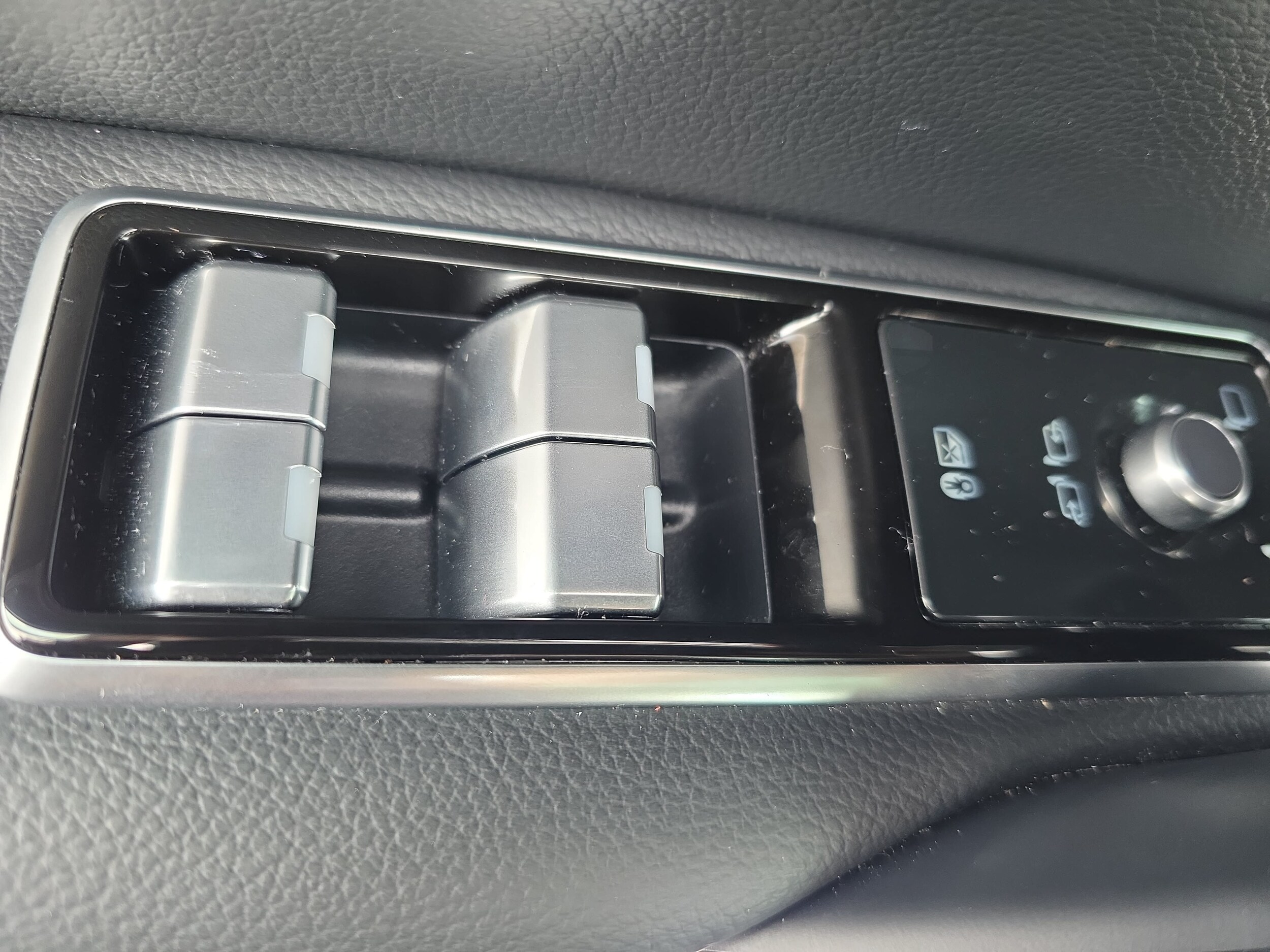2023 Jaguar XF R-Dynamic SE - Photo 27