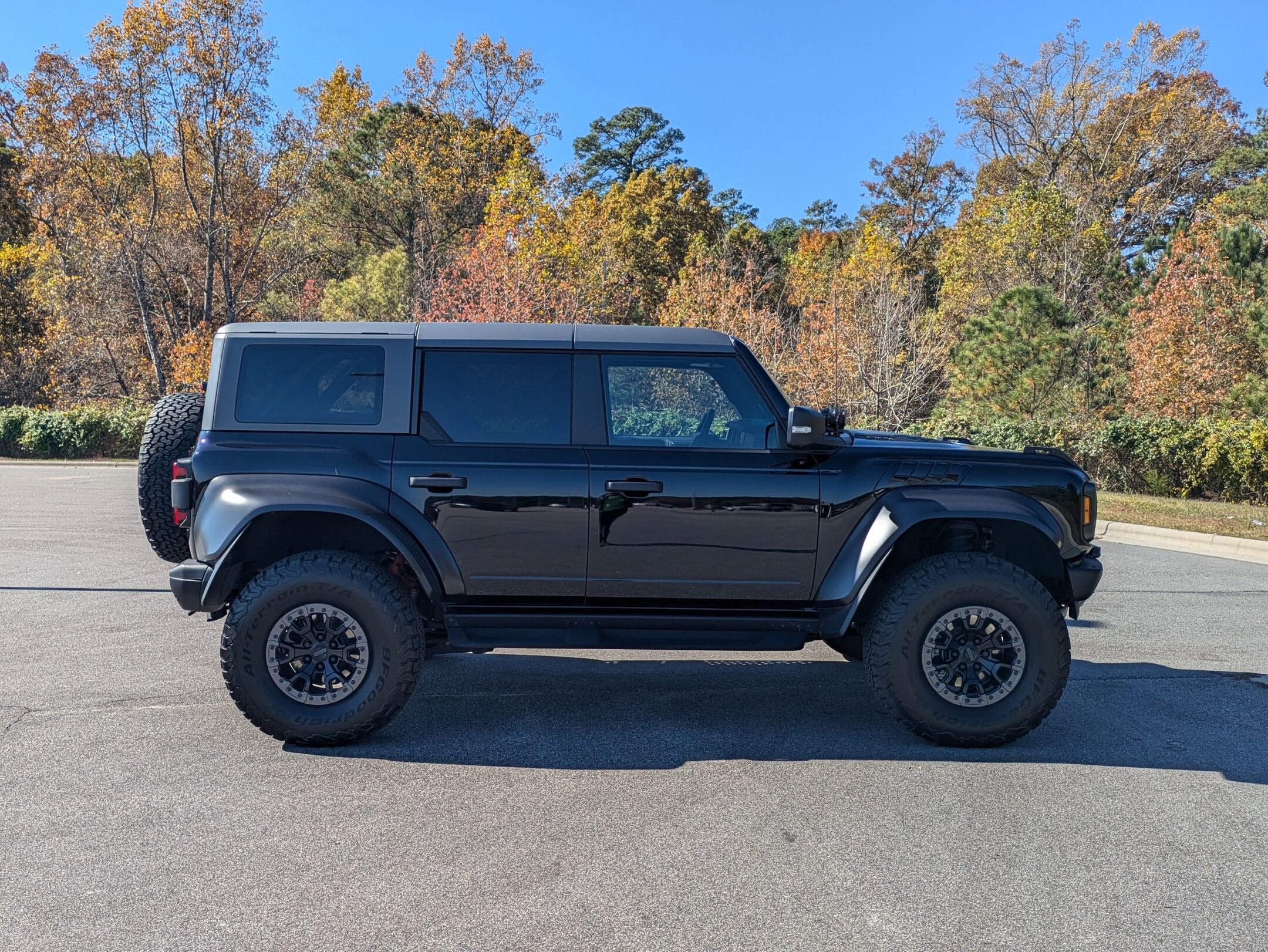 2023 Ford Bronco Raptor photo 4