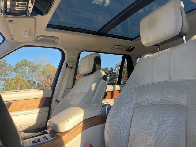 2018 Land Rover Range Rover SuperCharged photo 2