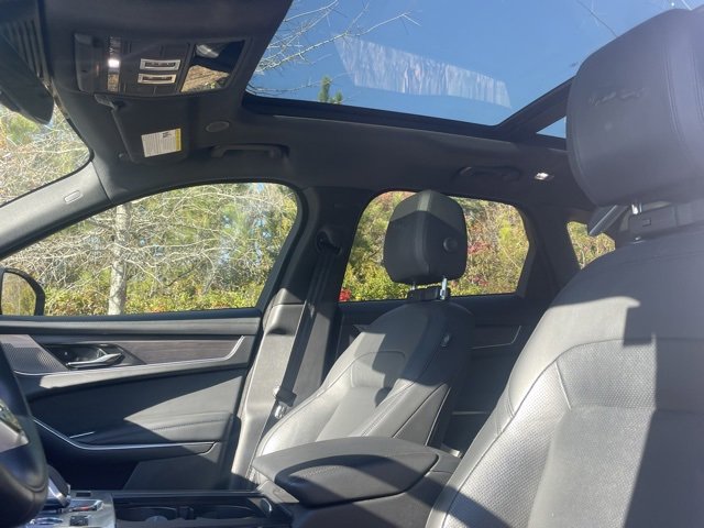 2022 Jaguar F-PACE P250 S photo 2