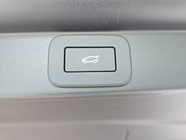 2026 Land Rover Range Rover SE - Photo 13