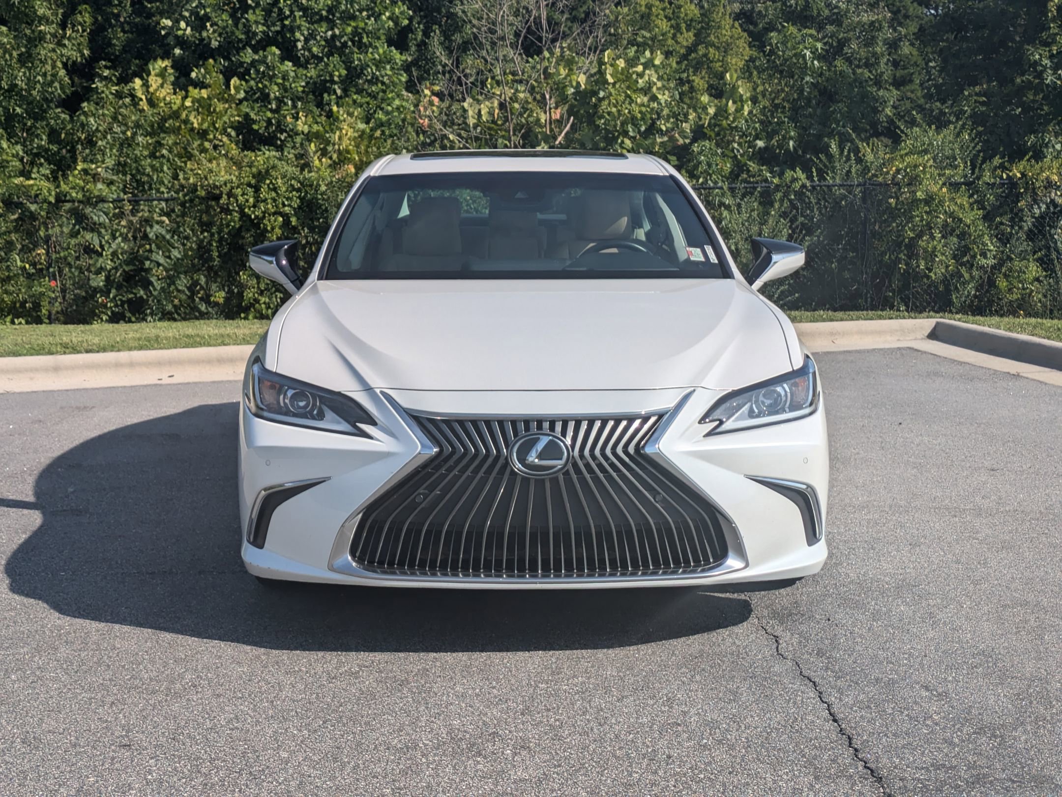 2021 Lexus ES 350 photo 2