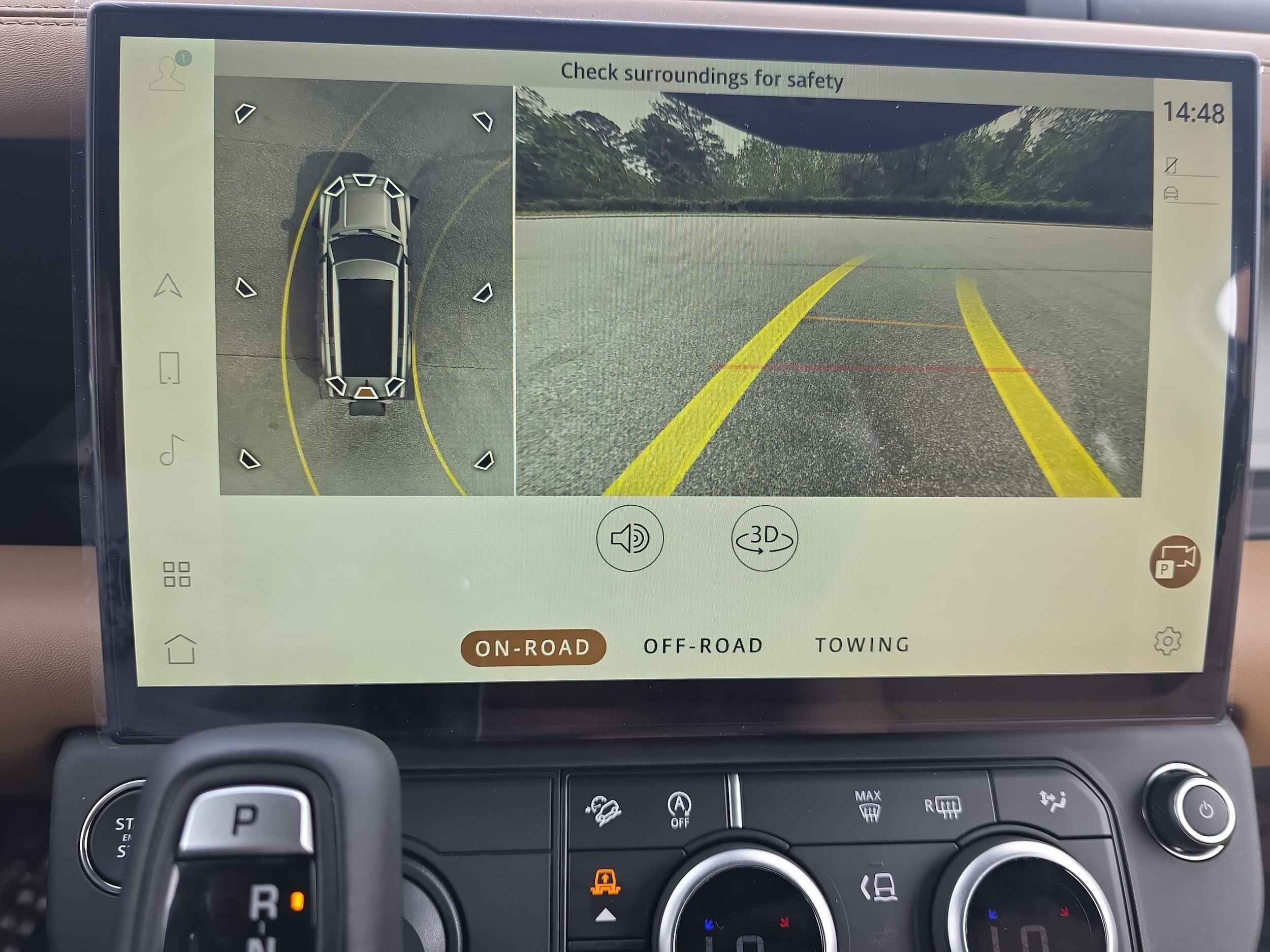 2026 Land Rover Defender X-Dynamic SE - Photo 25