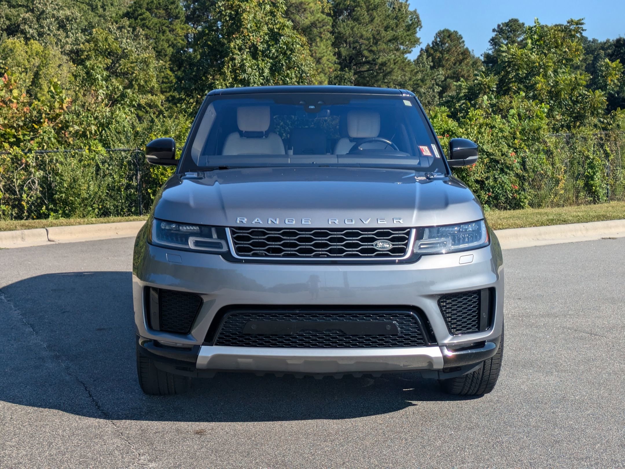 2020 Land Rover Range Rover Sport HSE photo 2
