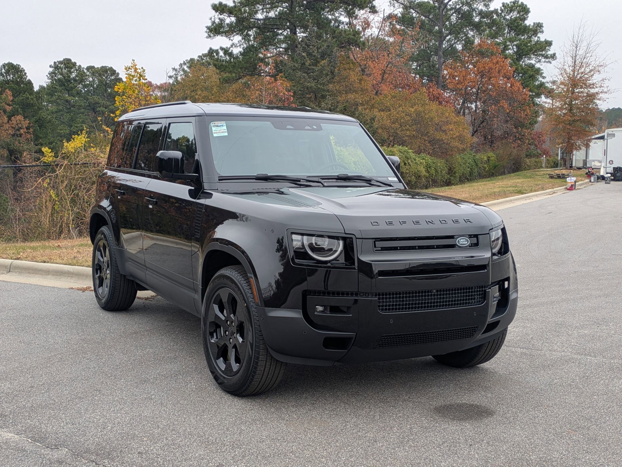 2026 Land Rover Defender 110 S photo 3