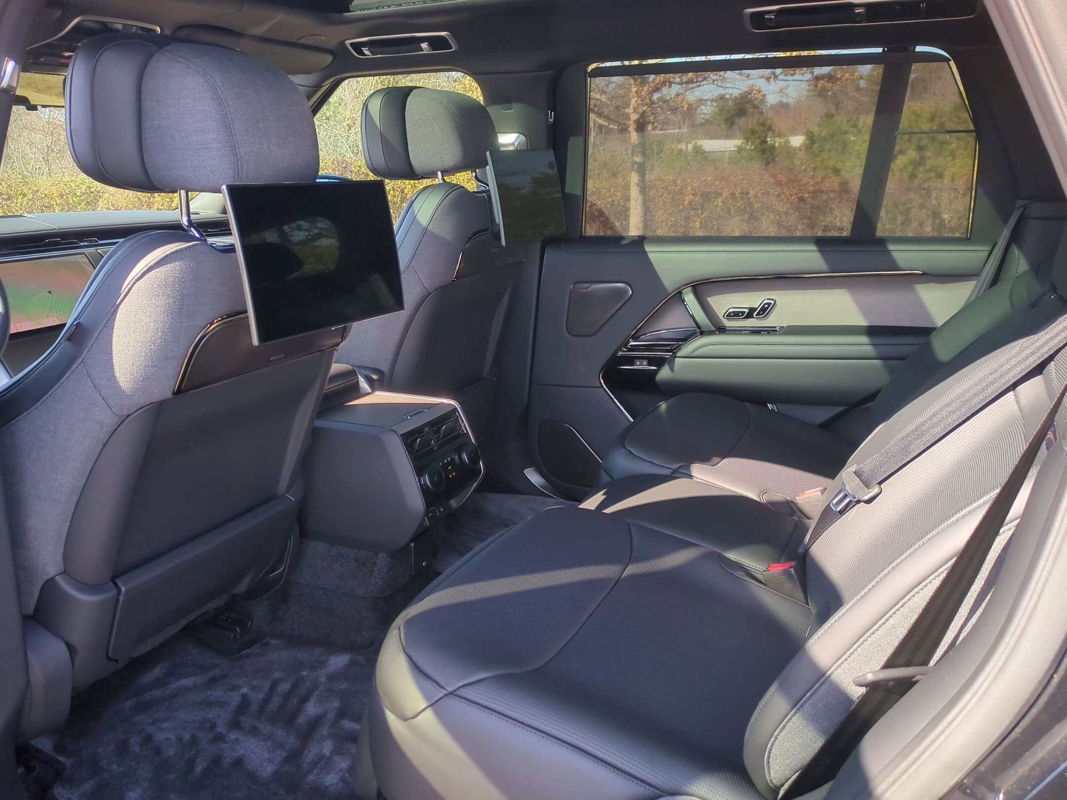 2026 Land Rover Range Rover SV - Photo 20