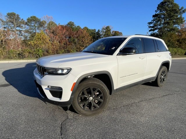 2022 Jeep Grand Cherokee Limited photo 2