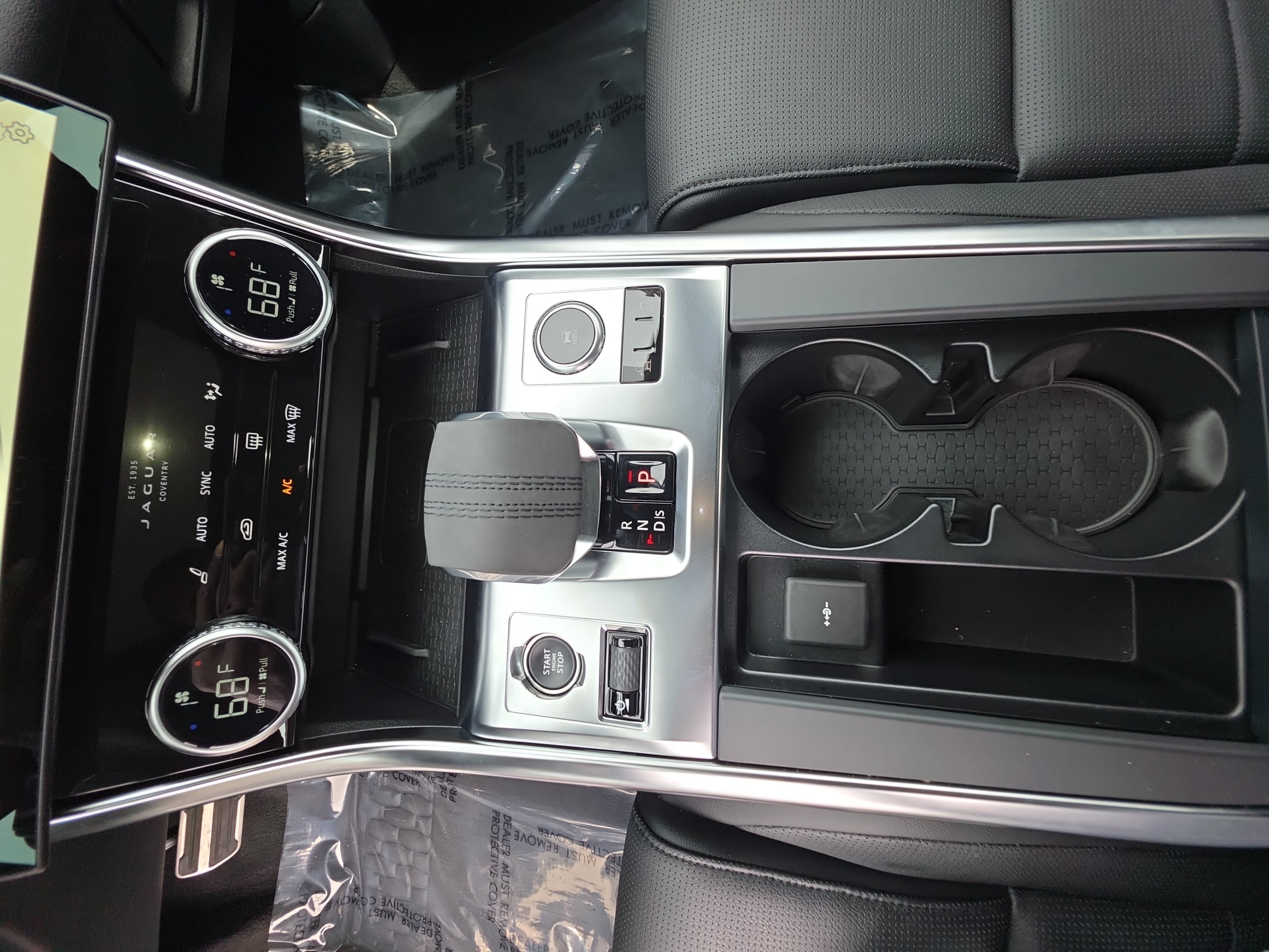 2023 Jaguar XF R-Dynamic SE - Photo 24