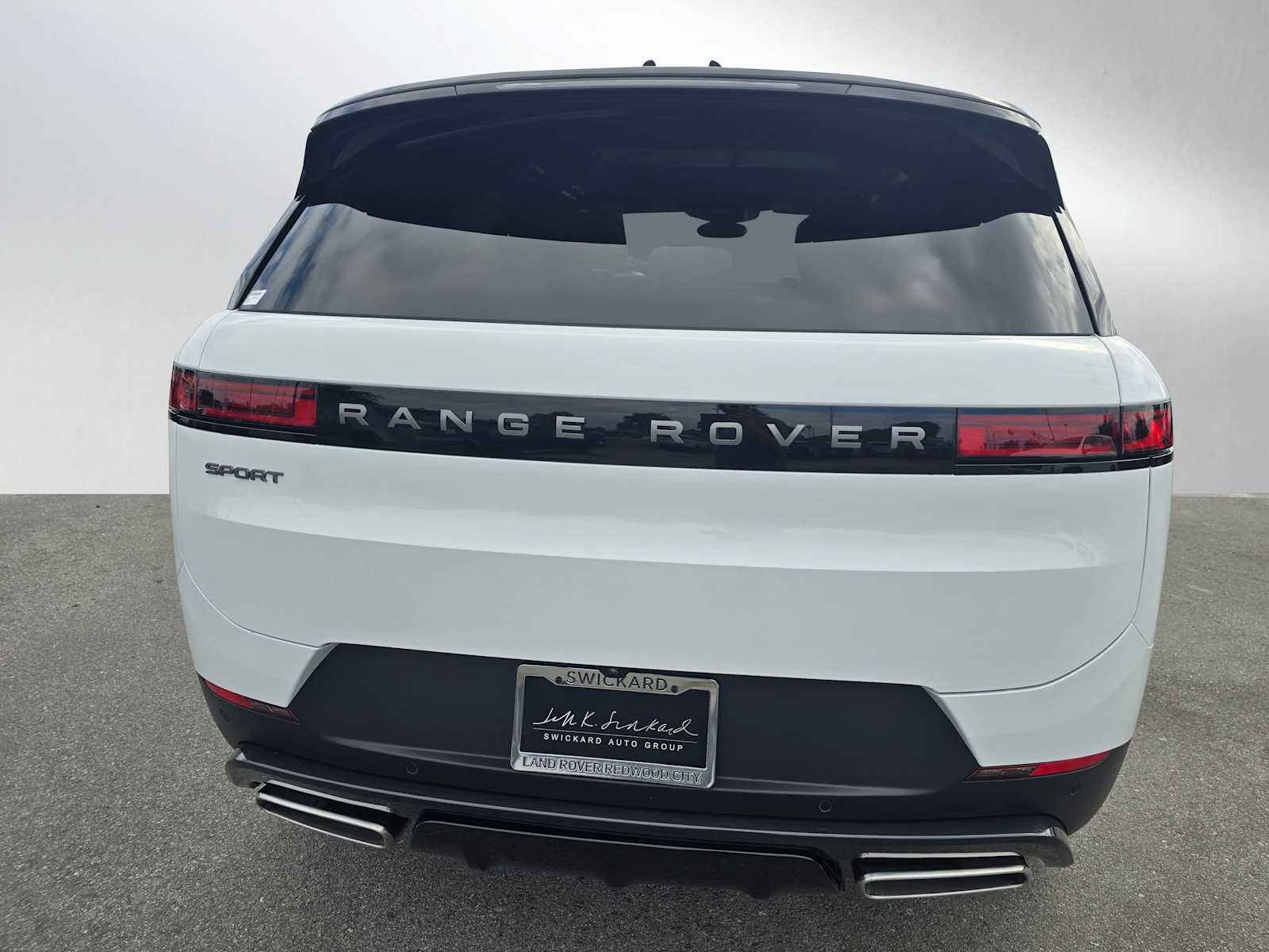 2025 Land Rover Range Rover SE photo 4