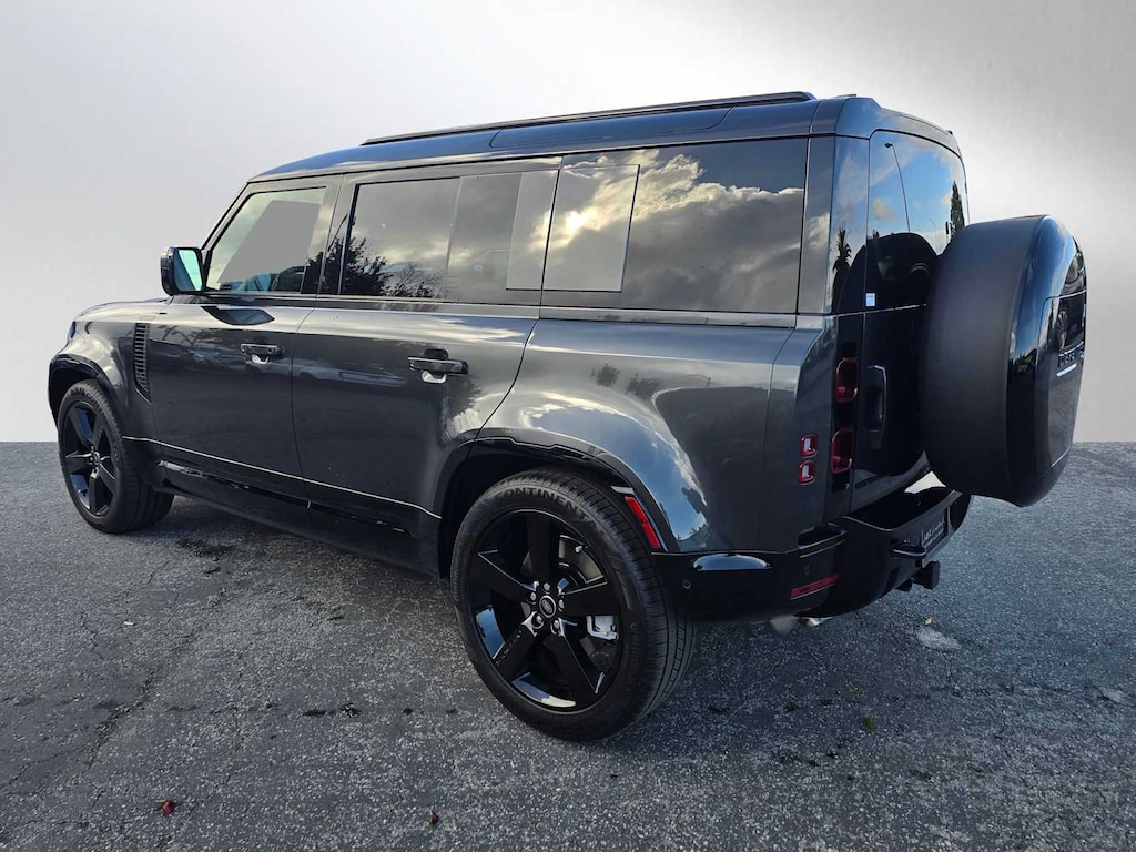 New 2025 Land Rover Defender 110 X-Dynamic SE SUV