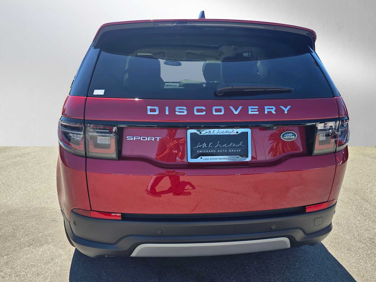 2023 Land Rover Discovery Sport SE photo 4