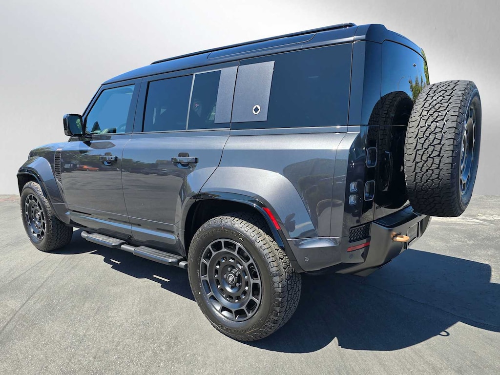 New 2025 Land Rover Defender 110 Octa Edition ONE SUV