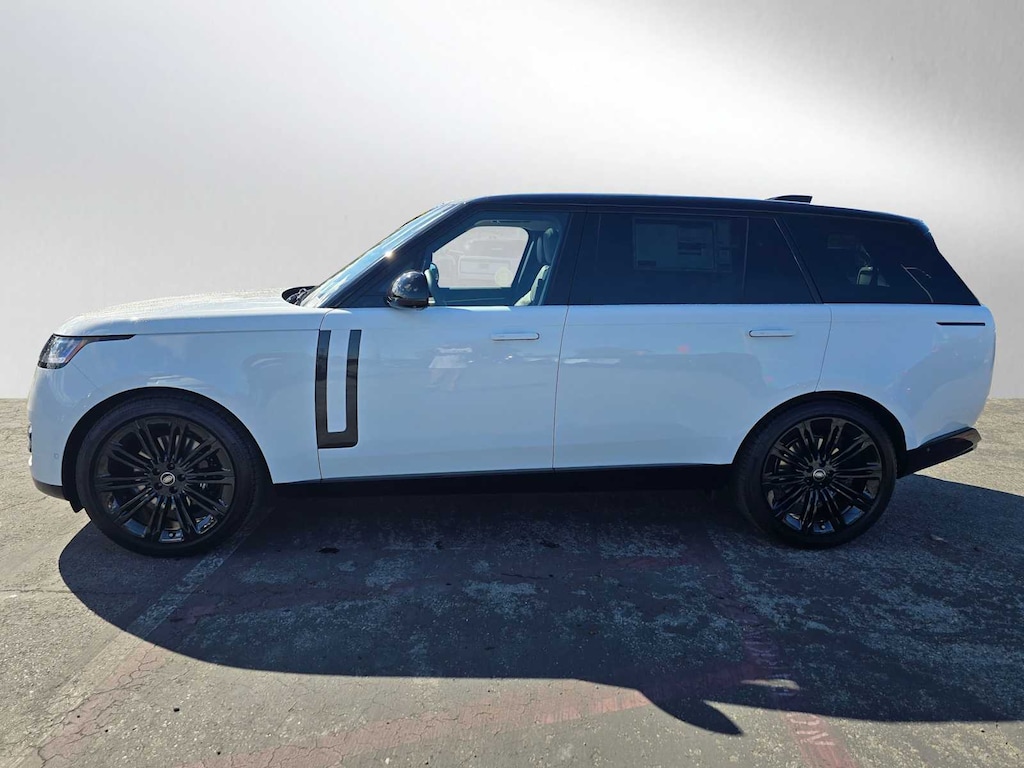 New 2025 Land Rover Range Rover SE LWB 530PS 7-Seats SUV