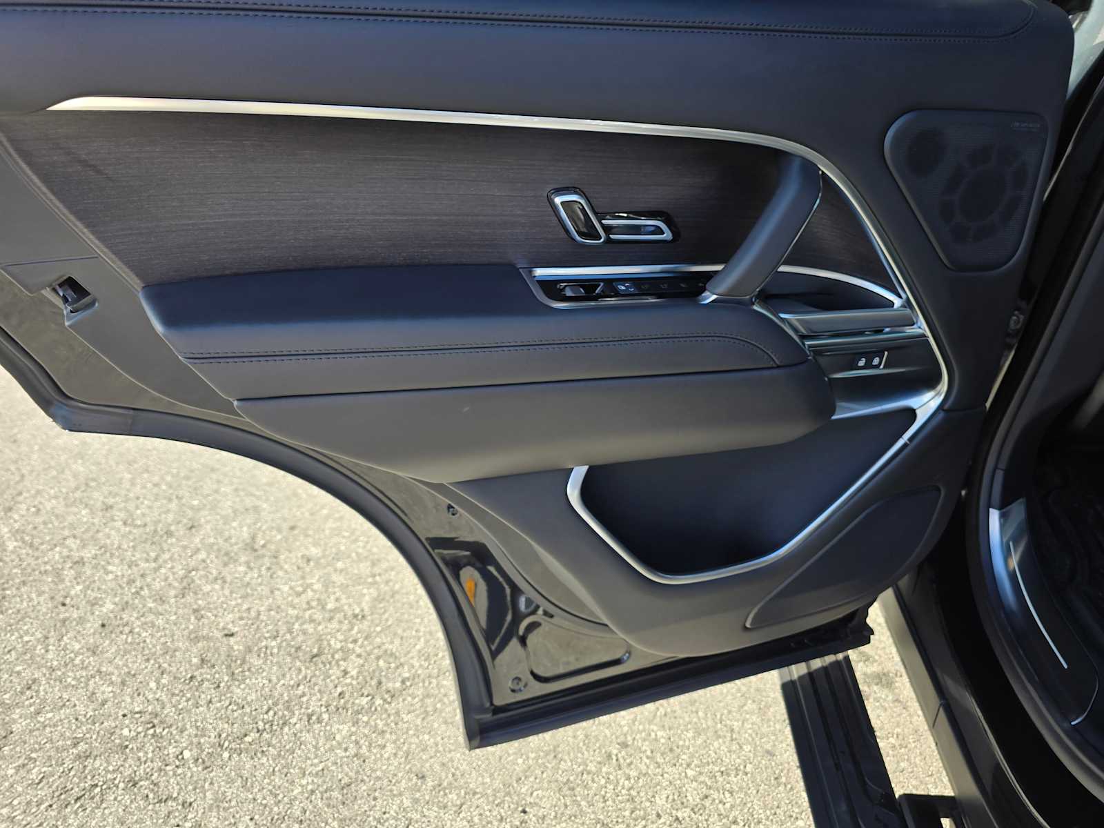 2025 Land Rover Range Rover SE - Photo 19