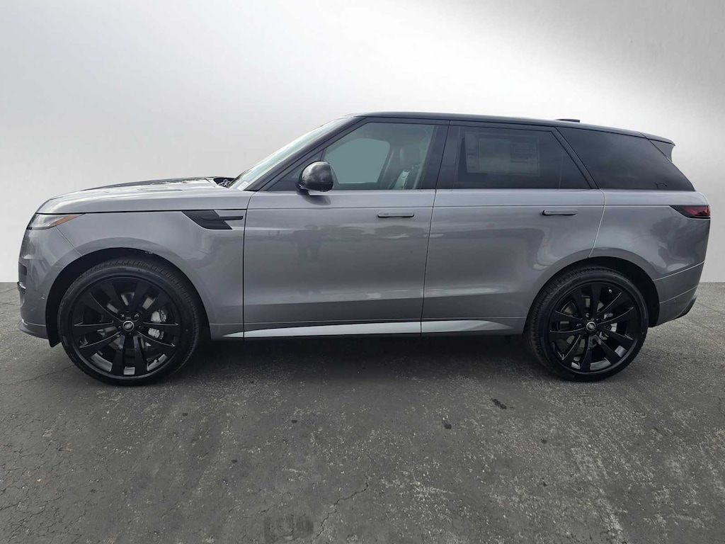 New 2025 Land Rover Range Rover Sport Dynamic SE