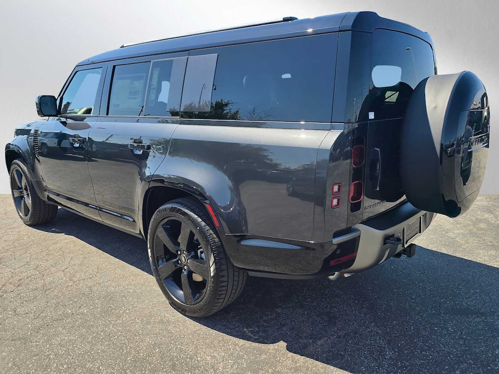 New 2025 Land Rover Defender 130 X-Dynamic SE SUV