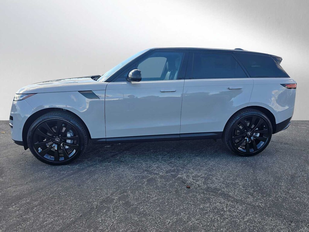 New 2025 Land Rover Range Rover Sport SE