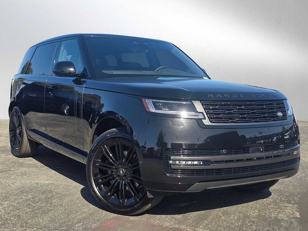 New 2025 Land Rover Range Rover SE