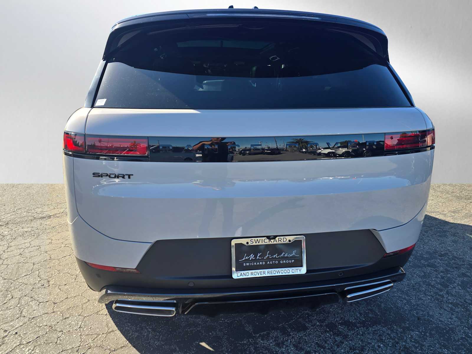 2025 Land Rover Range Rover Sport P360 SE photo 2