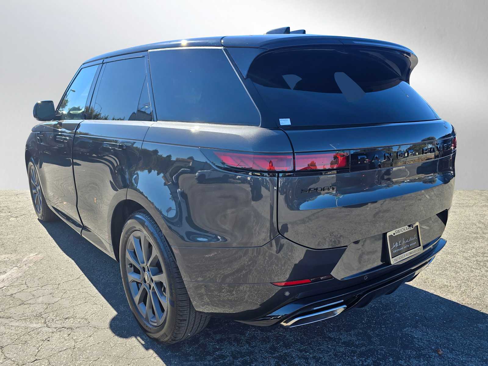 2025 Land Rover Range Rover Sport P400 Dynamic SE photo 3