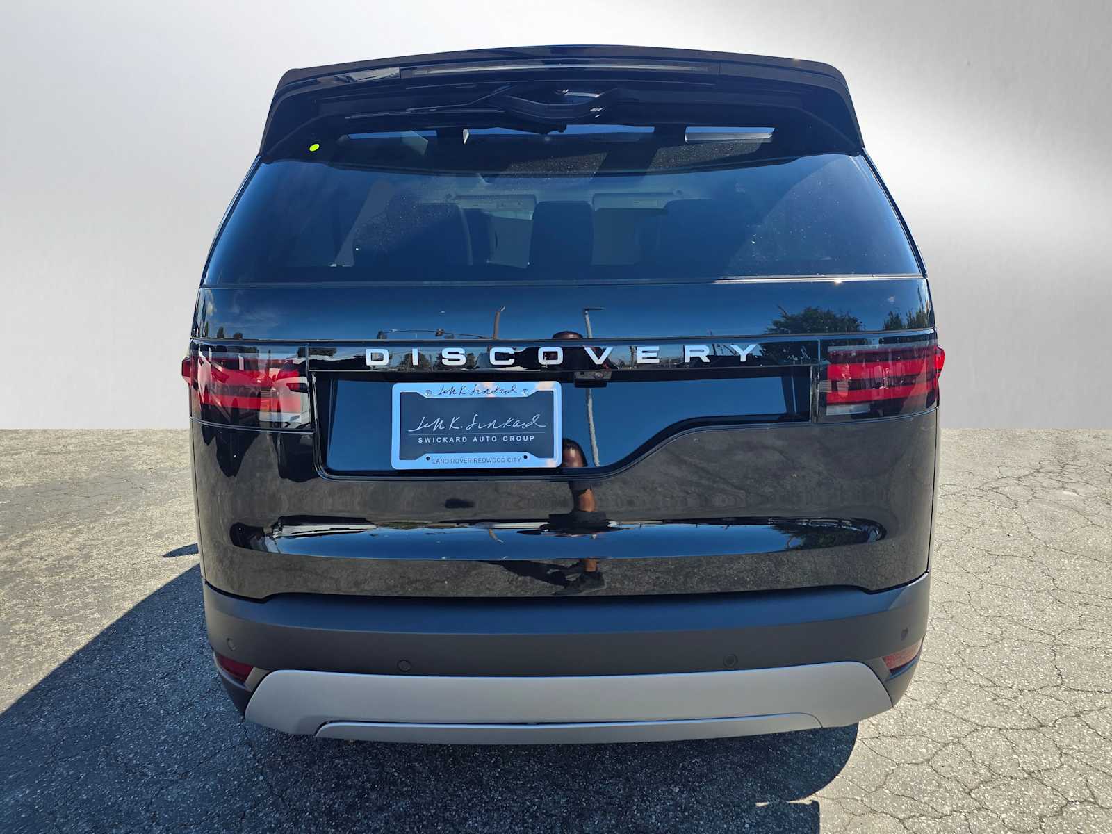 2025 Land Rover Discovery S photo 4