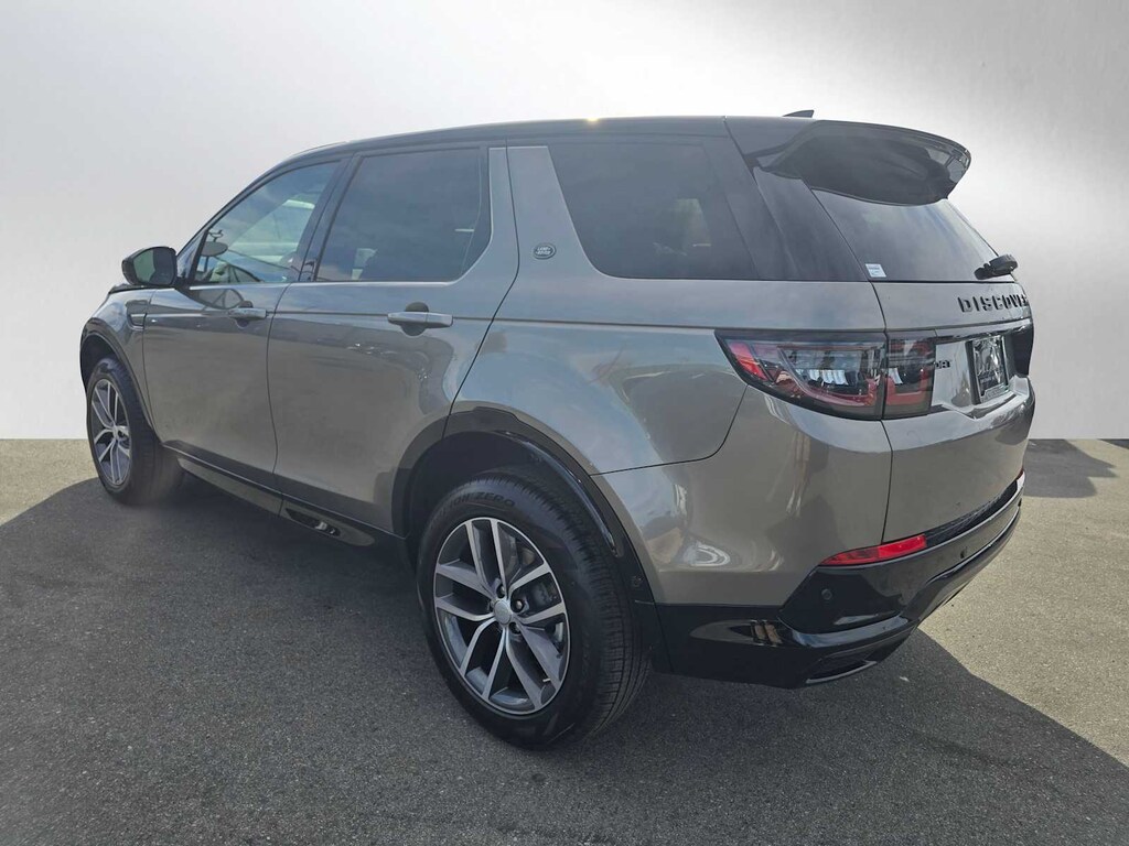 Used 2025 Land Rover Discovery Sport Dynamic SE SUV