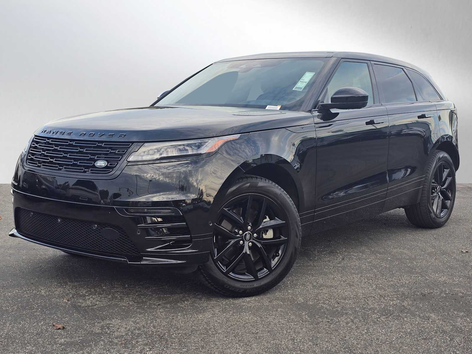2025 Land Rover Range Rover Velar Dynamic SE's photo